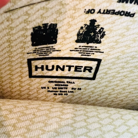 Hunter Rain Boots - Tall, Matte Black, W23499 Size 6M/7F - Picture 8 of 8